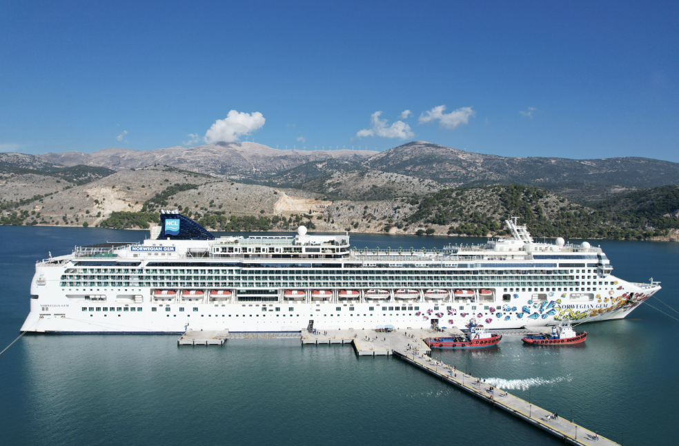Cruise Ship